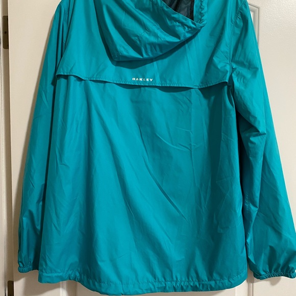 Men’s Oakley jacket - Picture 2 of 7